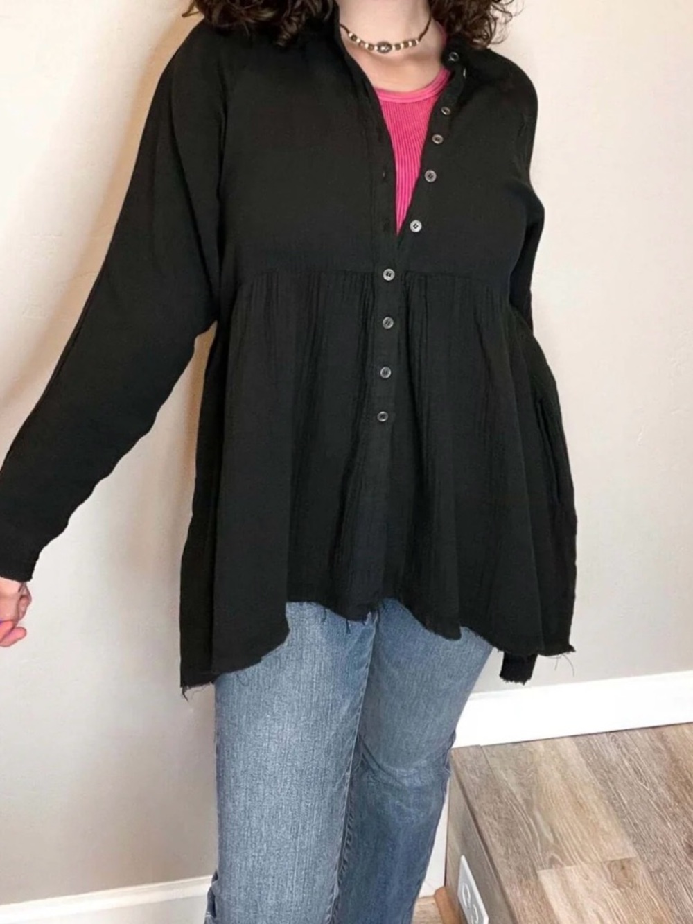 Zenana Outfitters Black Button-Peplum Tunic with Pink Layering Tank